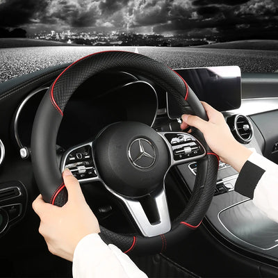 Leather Diamond Steering Wheel Cover – Universal Fit 14.5–15 Inch (37–38cm), All-Season, Anti-Slip Design